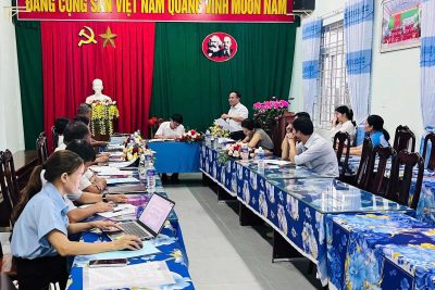 BAN KINH TẾ – NGÂN SÁCH HĐND XÃ LIÊN SƠN LĂK GIÁM SÁT TẠI TRƯỜNG TH TRẦN PHÚ